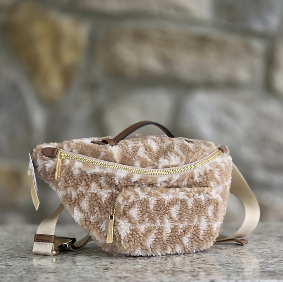 Michael Kors Erin Medium Waist Fanny Pack - Picture 1 of 9